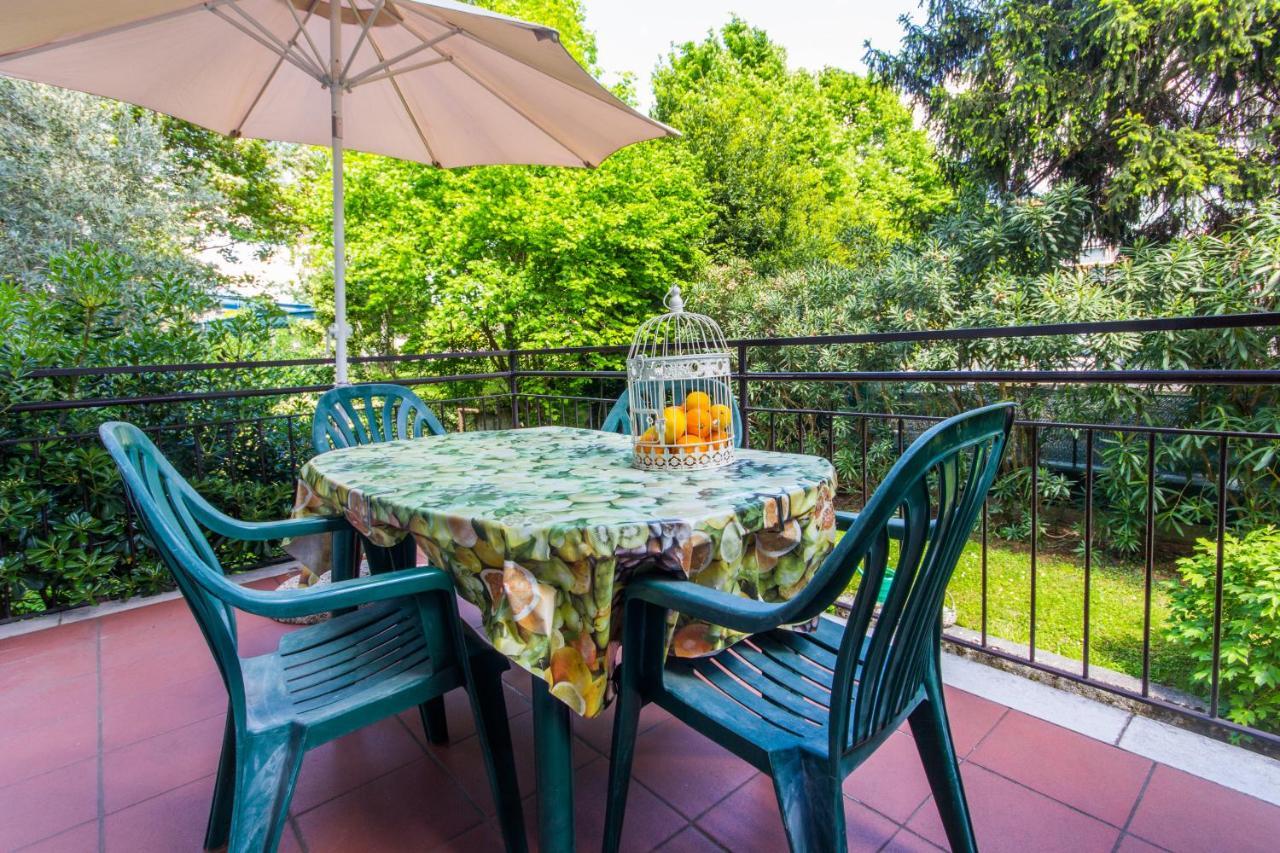 Appartamenti Casa Irina Riva del Garda Luaran gambar