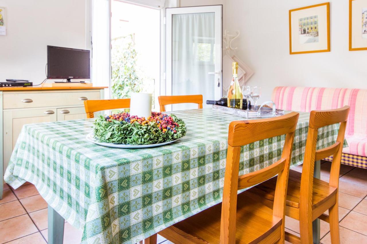 Appartamenti Casa Irina Riva del Garda Luaran gambar