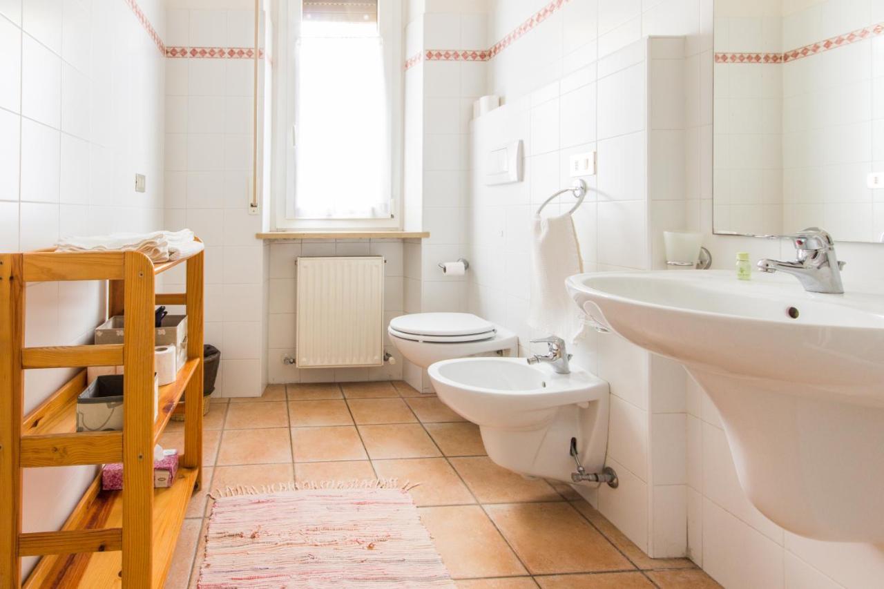 Appartamenti Casa Irina Riva del Garda Luaran gambar