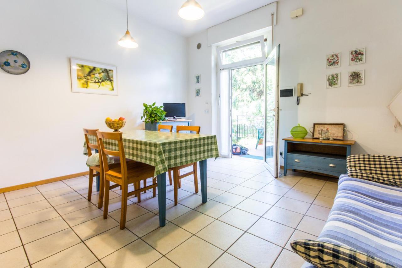Appartamenti Casa Irina Riva del Garda Luaran gambar