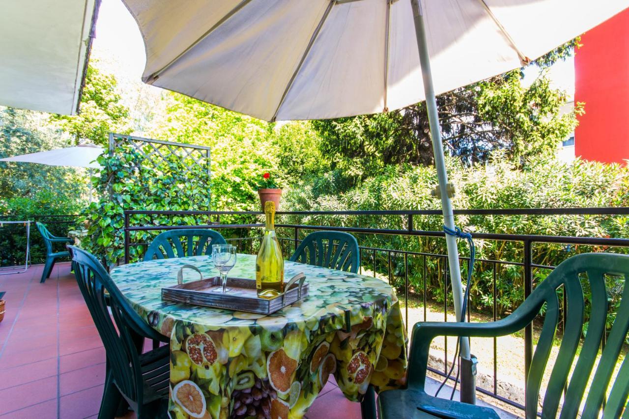 Appartamenti Casa Irina Riva del Garda Luaran gambar