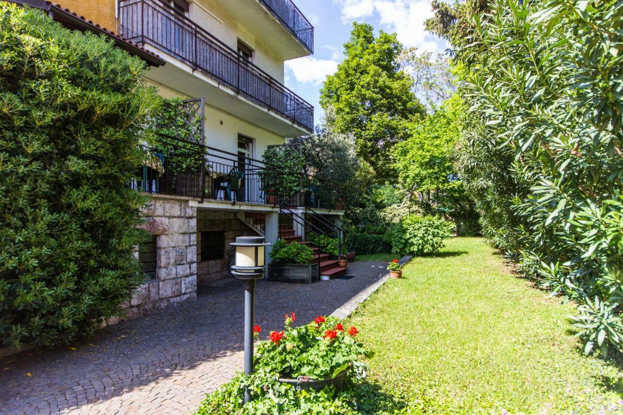 Appartamenti Casa Irina Riva del Garda Luaran gambar